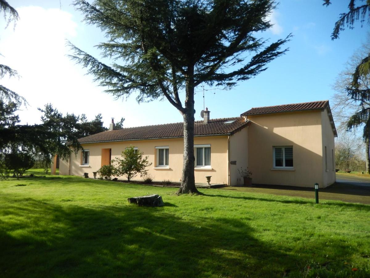 Studio Appart' Les Jards Bressuire Exterior photo
